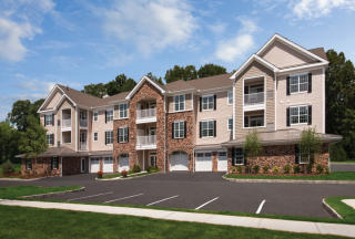 1024 Brookside Ct, Newtown, CT 06470