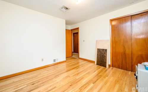 2320 Oxford Ave, South Plainfield NJ  07080-5431 exterior