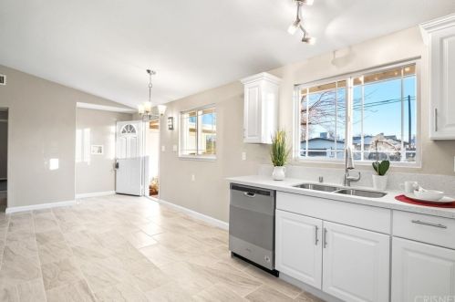 403 Lingard St, Lancaster CA 93536-1405 exterior