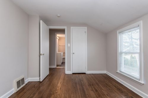 2841 Hartung Ave, Milwaukee WI  53210-1341 exterior