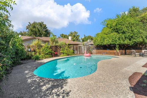 1211 Sonoma Ave, Modesto CA  95355-3920 exterior