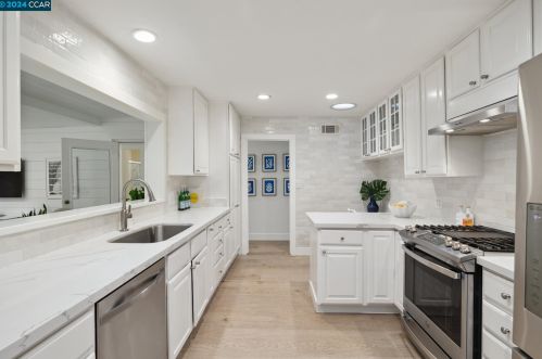 328 Glorietta Blvd, Orinda CA  94563-3204 exterior