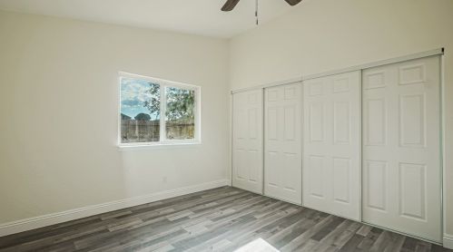 11501 Low Chaparral Dr, Victorville CA  92392-9566 exterior
