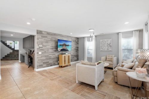 7895 Garden Park St, Chino CA  91708-7659 exterior