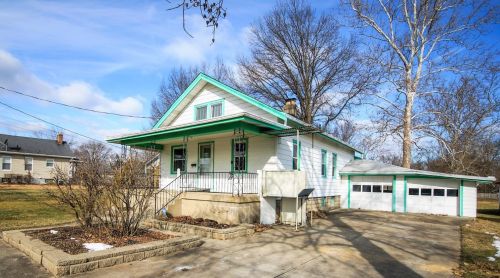 1390 Galbraith Rd, Cincinnati, OH 45231-5531
