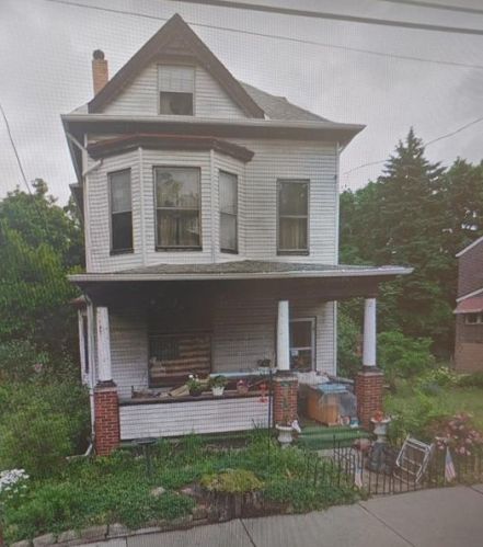 4080 Cambronne St, Pittsburgh, PA 15212-1661
