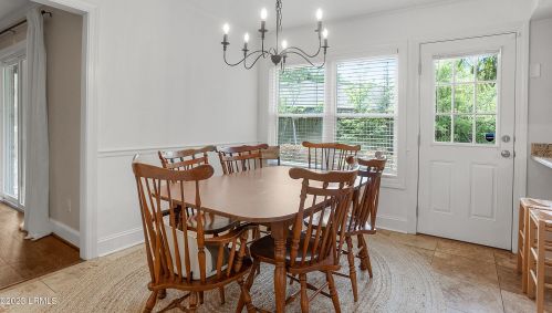 989 Dowlingwood Dr, Beaufort SC  29902-6323 exterior