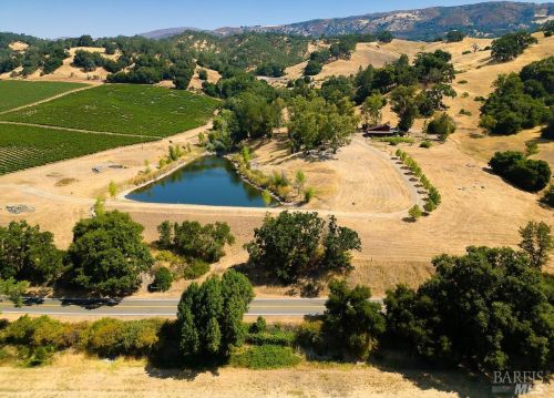 11450 Old River Rd, Hopland, CA 95449-2123