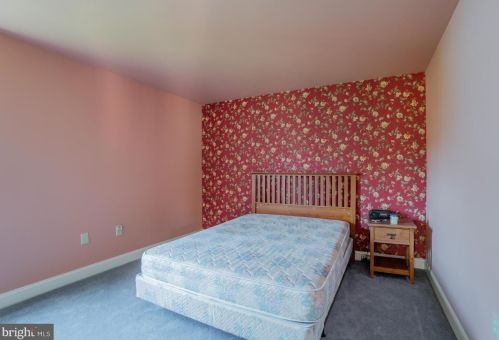 2054 Canyon Creek Rd, Gilbertsville PA  19525-7000 exterior