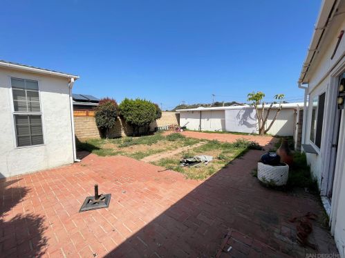 1333 Nashville St, San Diego CA 92110-3712 exterior