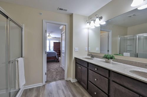 2485 Rolling Hills Dr, Covington KY  41017-5149 exterior