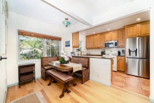 4438 Pescadero Ave, San Diego CA 92107-3629 exterior