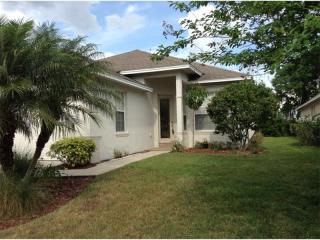 1798 Rocky Pointe Dr, Lakeland, FL 33813-1972