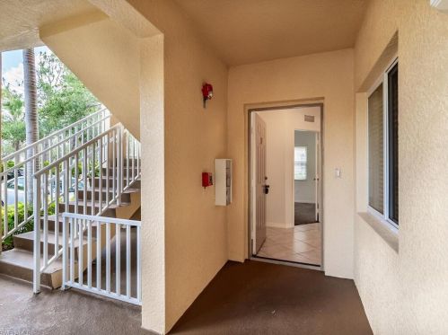 10020 Maddox Ln, Bonita Springs, FL 34135-7725