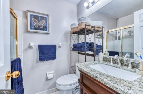 558 Cedar Holw Dr, Yardley PA exterior