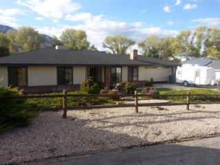 22817 Clover Spring Pl, Tehachapi, CA 93561-9518