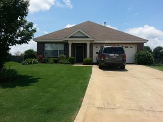 9520 Colleton Pl, Montgomery AL  36117-8437 exterior