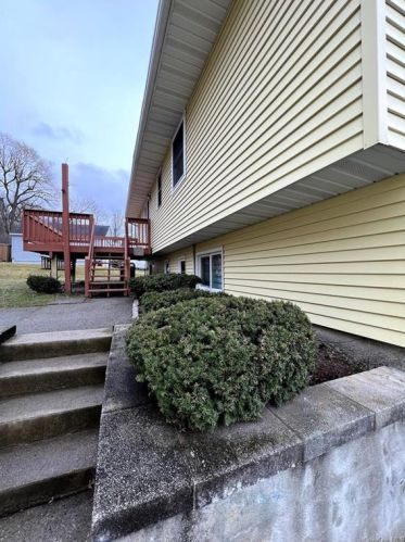 48 Top O Hill Rd, New Hamburg, NY 12590-2234