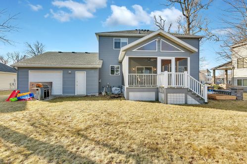 1905 Grizzly Ln, Sartell MN  56377-2070 exterior