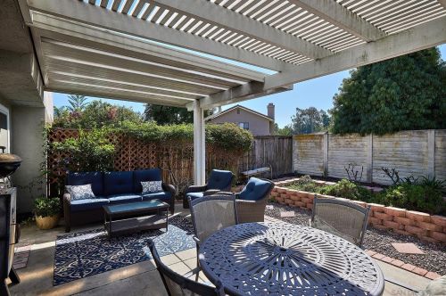 10976 Glencreek Cir, San Diego CA 92131-2627 exterior