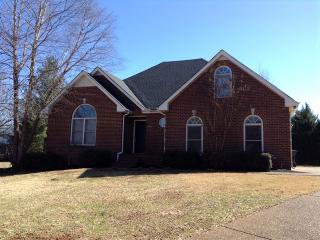 828 Templeton Ln, Murfreesboro TN  37130-1404 exterior