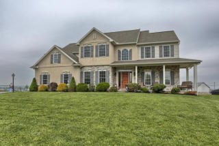51 Augusta Dr, Bellegrove, PA 17003-8609