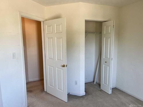 115 Springhouse Dr, Englewood OH  45322-8795 exterior