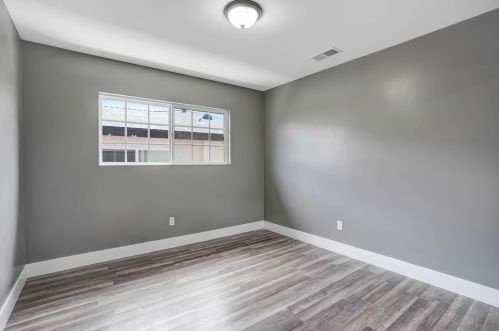 1532 Altadena Ave, San Diego CA  92102-2611 exterior