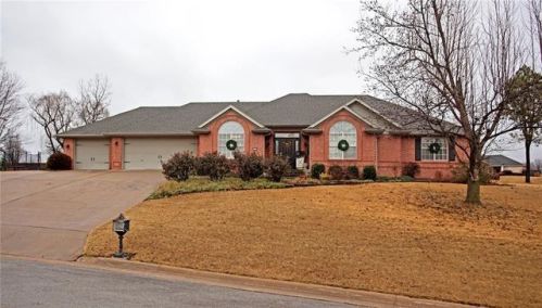 1 Oak Ridge Ln, Bentonville, AR 72712-6727