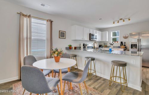 23 Island Breeze Ln, Beaufort SC  29907-1679 exterior