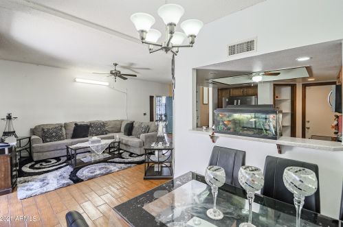 8610 67 Dr, Peoria AZ 85383-7103 exterior