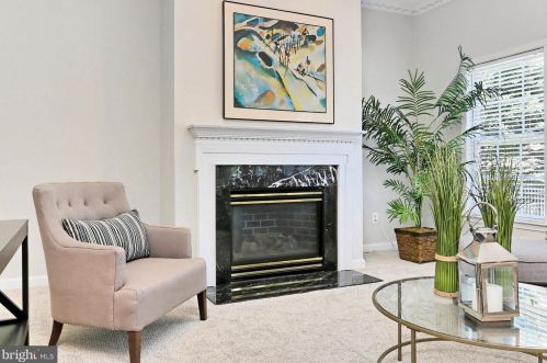 14286 Chalfont Dr, Haymarket VA  20169-2632 exterior