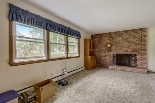 11315 Glenbrook Ln, Thiensville WI  53092-3113 exterior