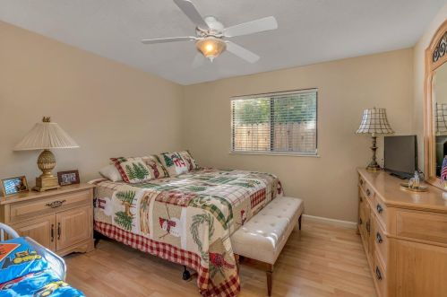 1047 Tyler Ave, Los Banos CA 93635-4839 exterior