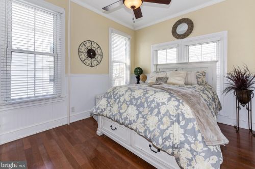 414 Monmouth St, Gloucester NJ  08030-1722 exterior