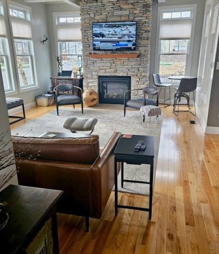 1283 Newbury Highland, Bridgeville, PA 15017-2140