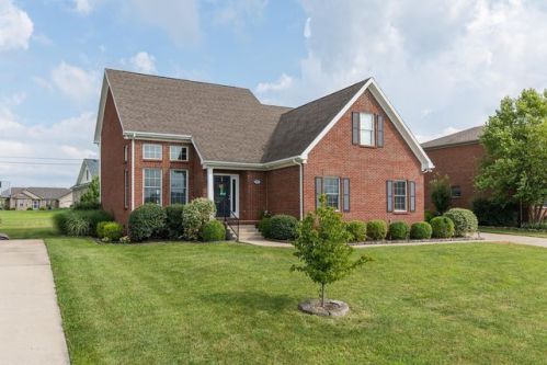 107 Callis Cir, Versailles, KY 40390-1262