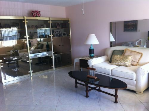 51 Kingswood C, West Palm Beach, FL 33417-7722