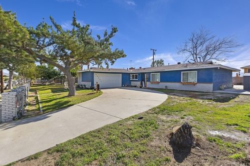 421 Scott St, Rialto, CA 92376-3660