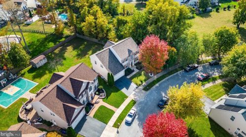 515 Florence Fields Ln, New Castle DE  19720-8752 exterior