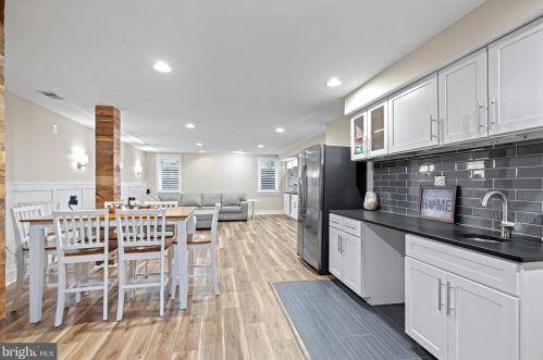 951 Rhonda Pl, Leesburg VA  20175-5632 exterior