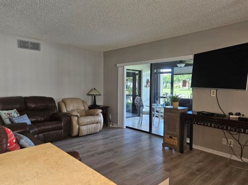 10663 Ocean Palm Way, Boynton Beach, FL 33437-2207