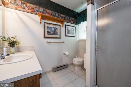 209 Knapp Rd, Lansdale PA 19446-1731 exterior