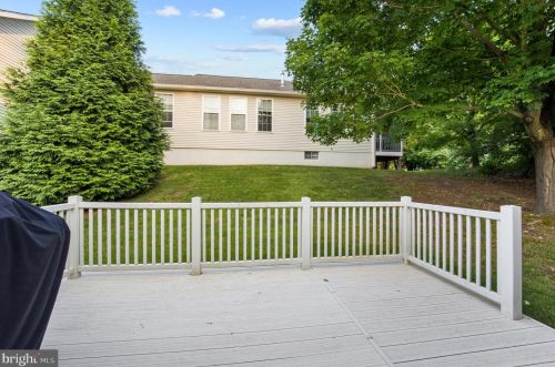 32 Fox Run, Glen Mills PA  19342-2214 exterior