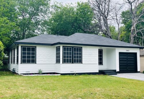 3463 Gambrell St, Fort Worth, TX 76133-1021