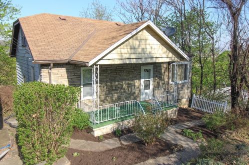 629 Wilson Ave, Ambridge, PA 15003-1715