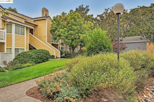 308 Dursey Dr, Pinole CA  94564-2665 exterior