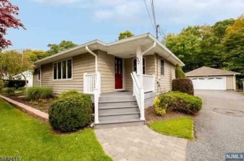 30 Ridge Rd, West Milford Lakes, NJ 07480-2908