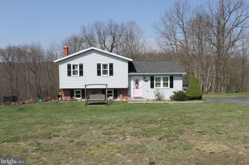 523 Ridge Loop Rd, Three Churches, WV 26757-4648