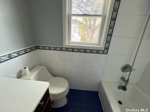 65 Brower Ave, Woodsburgh NY  11598-1746 exterior